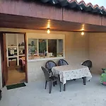 A Casa De Flora 別荘 ノイア